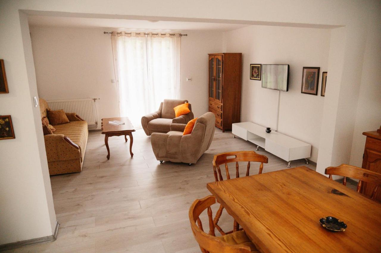 Apartment Romic R