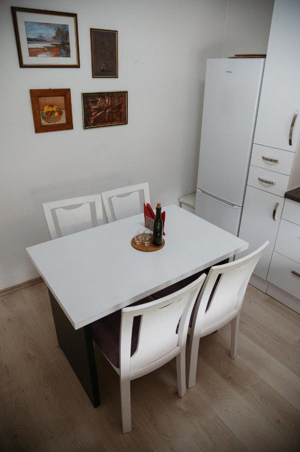 Romic R Apartment